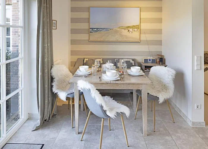 Listend Blick Ferienhaus List auf Sylt